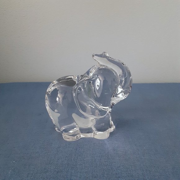 Lenox Fine Crystal Trunk Up Cute Elephant Paperweight Figurine - Picture 4 of 9